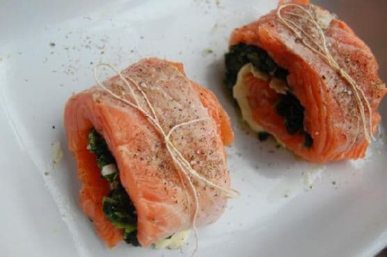Salmón Relleno con Tapenade de Tomate y Aceituna